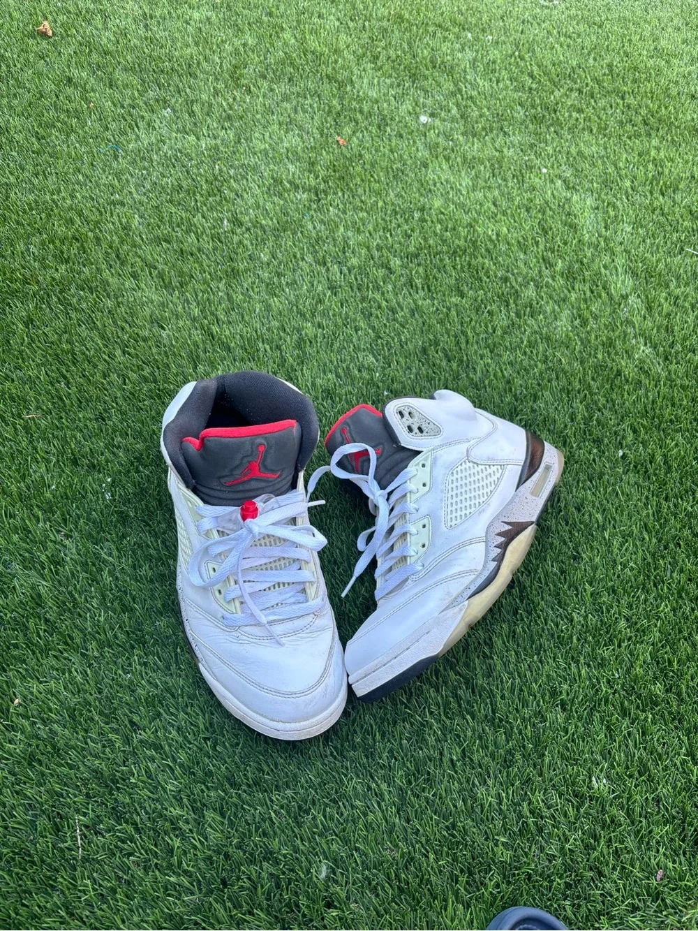 Jordan retro 5' White/Black/Red Retro Sneakers
